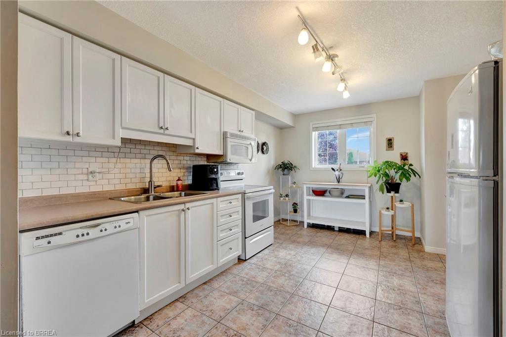 61 Hudson Drive Property Photo 8