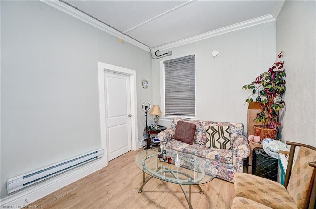 15 Ainslie Street N Property Photo 24
