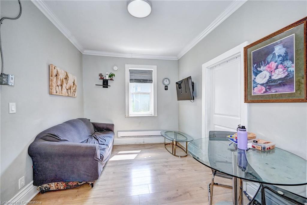 15 Ainslie Street N Property Photo 30