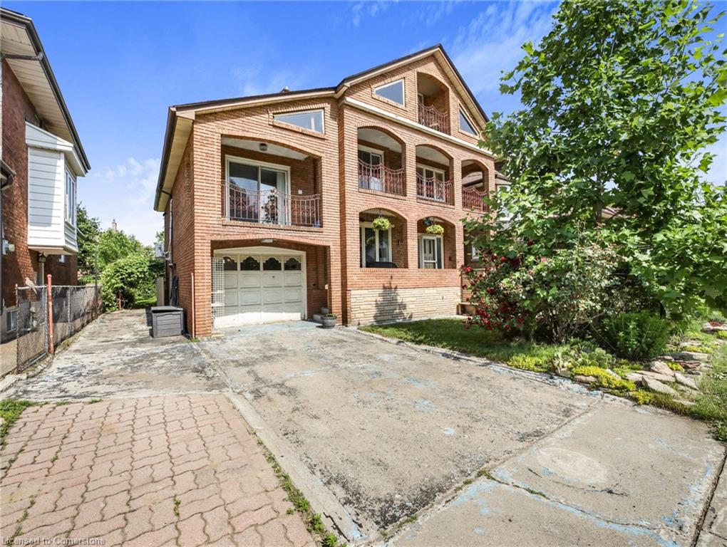 64 Kensington Avenue S Property Photo 1