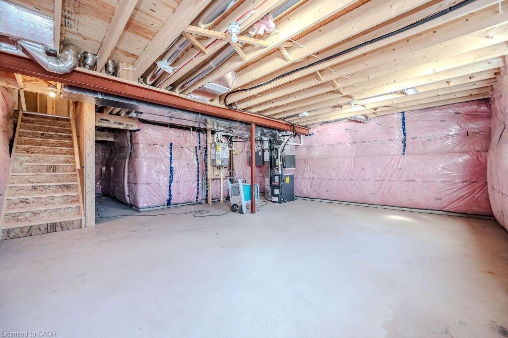 423 Woolwich Street Property Photo 31