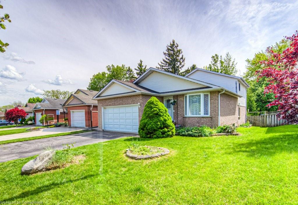 192 Dartmoor Crescent Property Photo 1