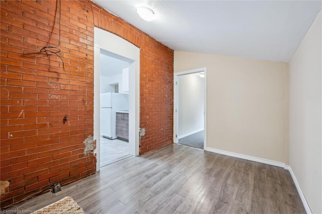 169 Edinburgh Road N Property Photo 7