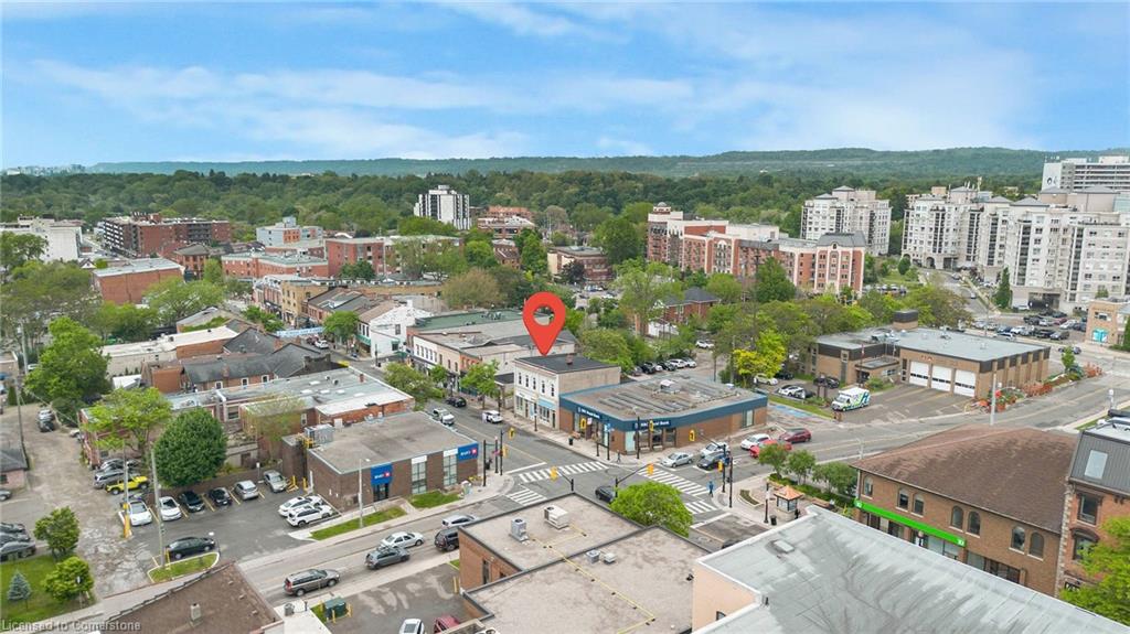 66 King Street W Property Photo 3