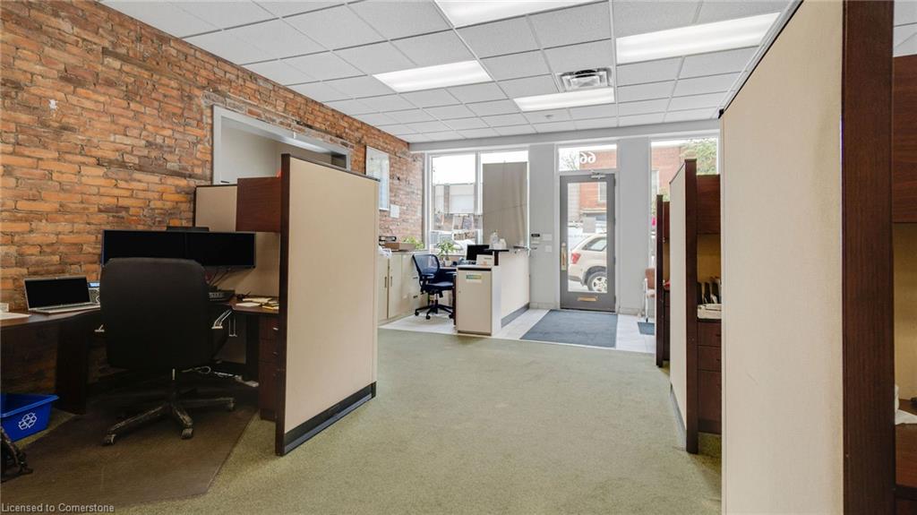66 King Street W Property Photo 8