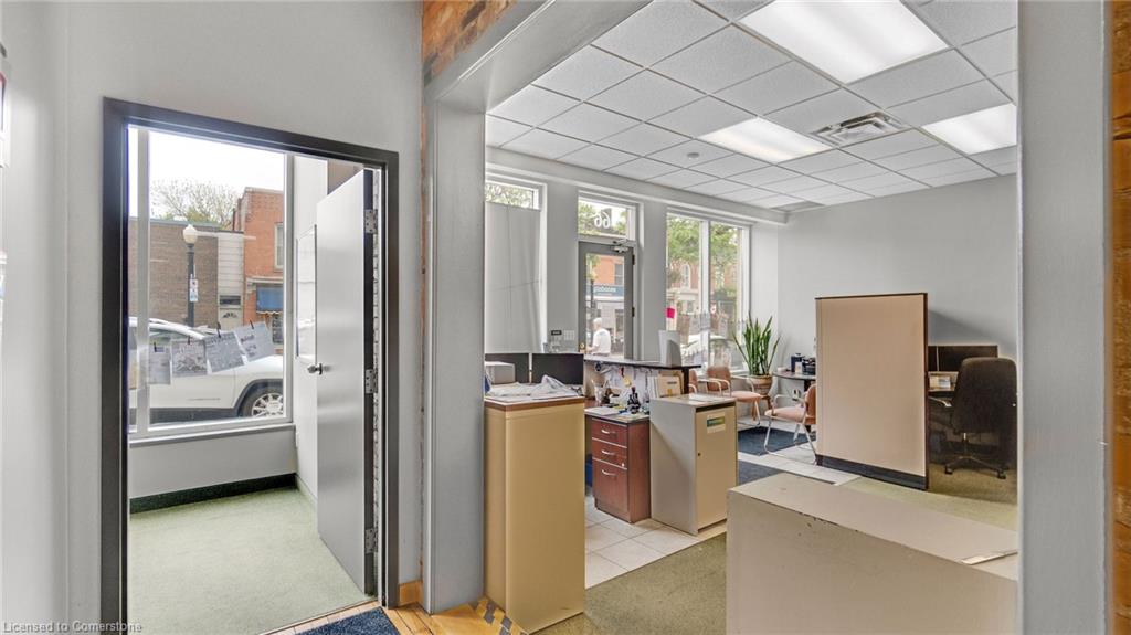 66 King Street W Property Photo 10