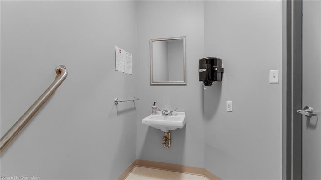 66 King Street W Property Photo 22