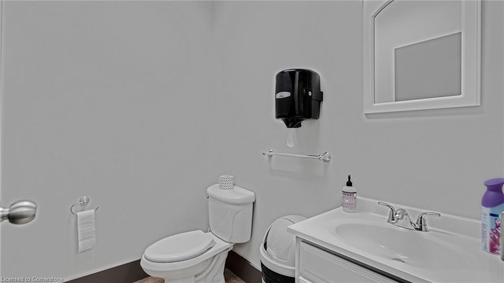 66 King Street W Property Photo 33