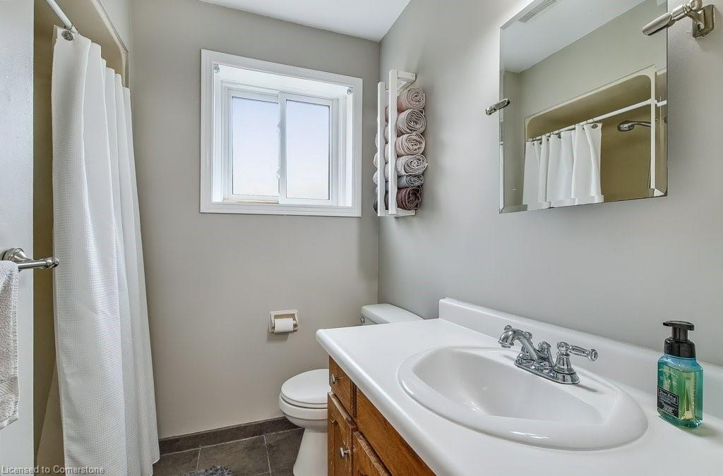69 Lanark Crescent Property Photo 30