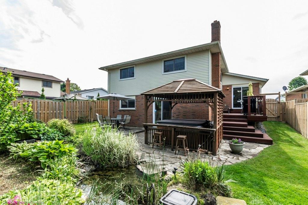 69 Lanark Crescent Property Photo 43