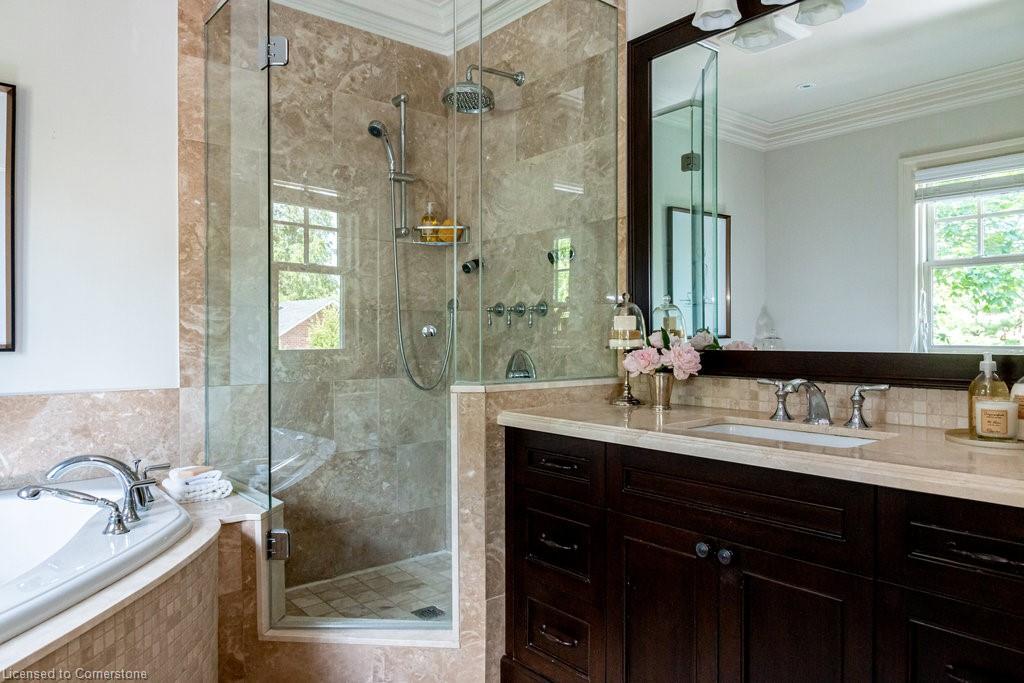44 Head Street Property Photo 28