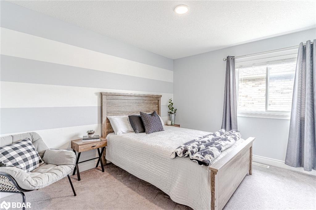 7 Garbutt Crescent Property Photo 16
