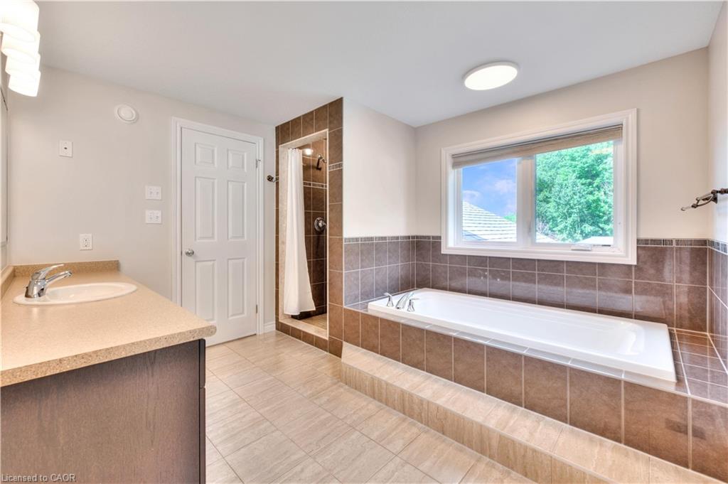 493 Zeller Drive Property Photo 25