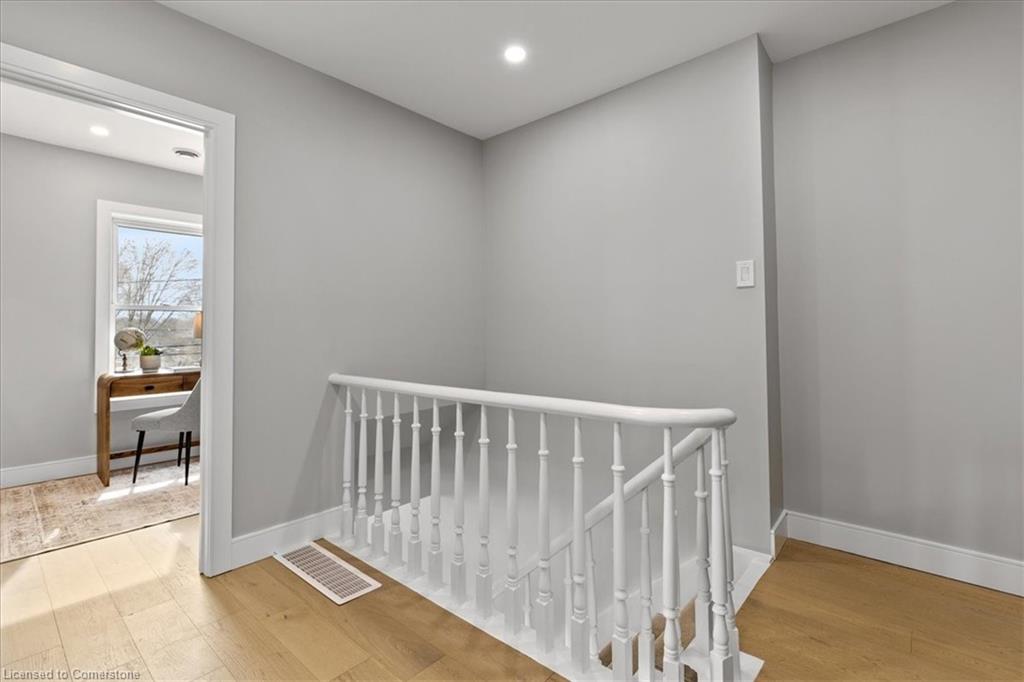 46 Bell Street Property Photo 23