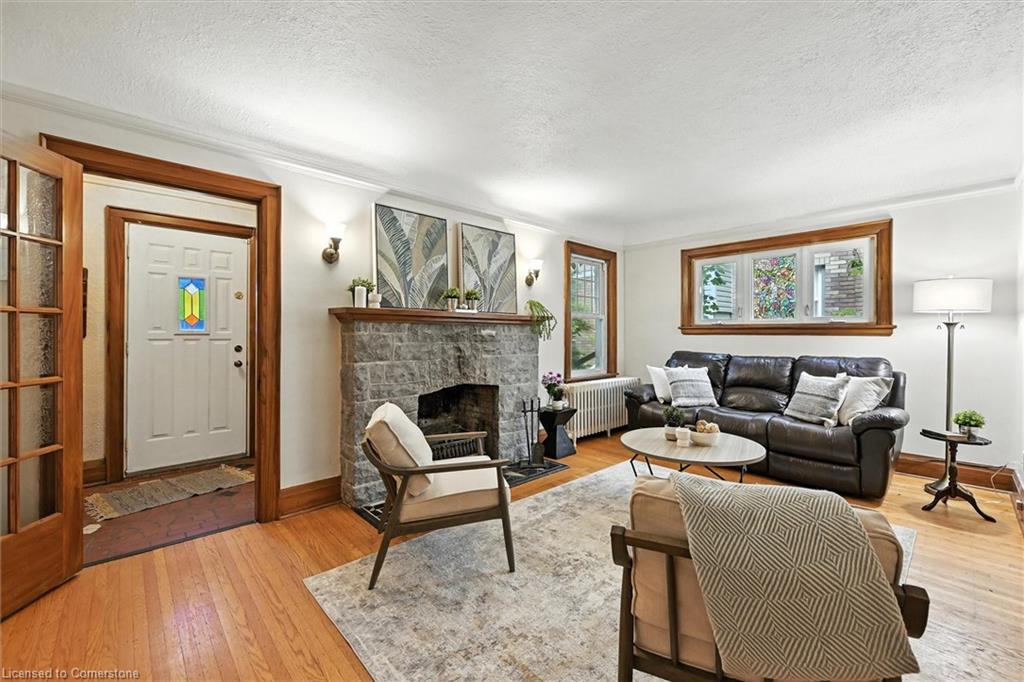 36 Grosvenor Avenue S Property Photo 7