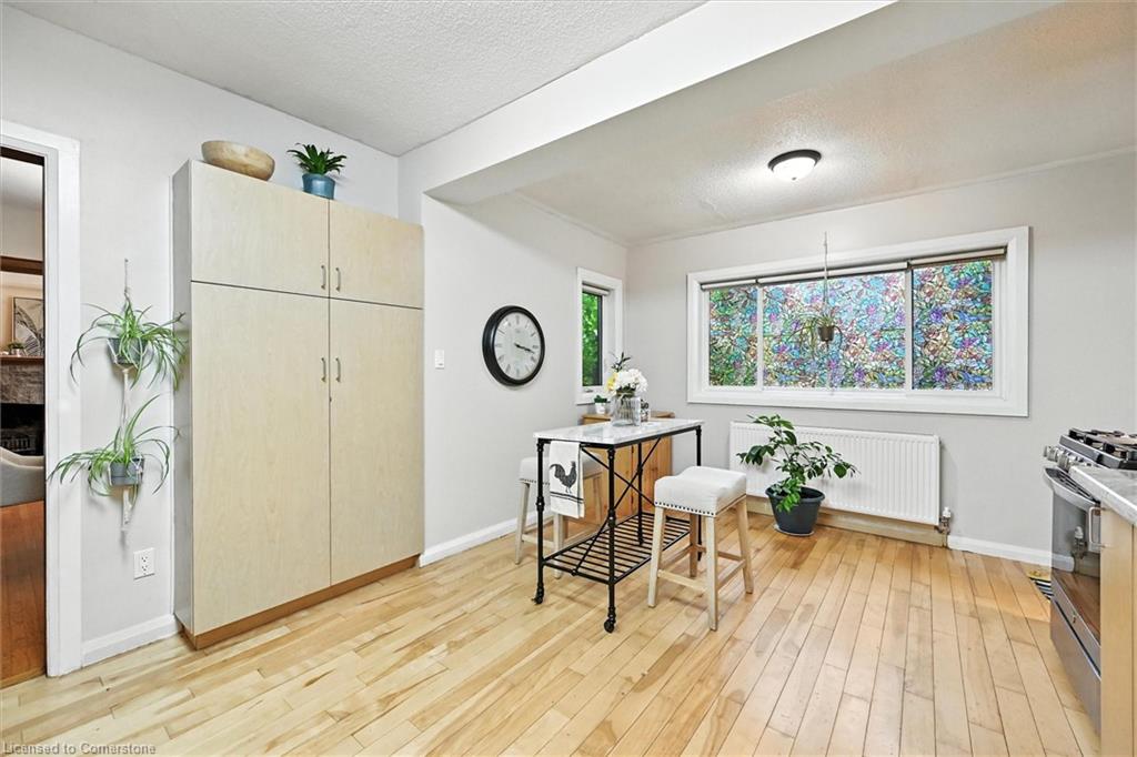 36 Grosvenor Avenue S Property Photo 14