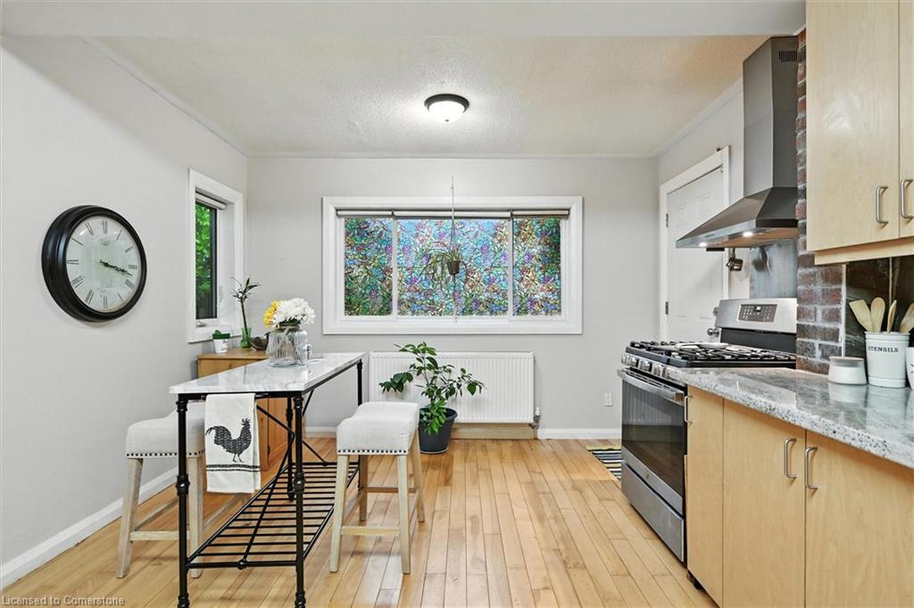 36 Grosvenor Avenue S Property Photo 17