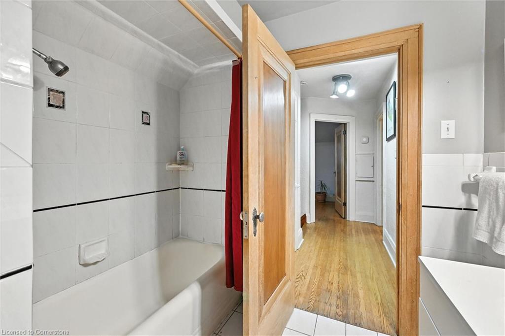 36 Grosvenor Avenue S Property Photo 33