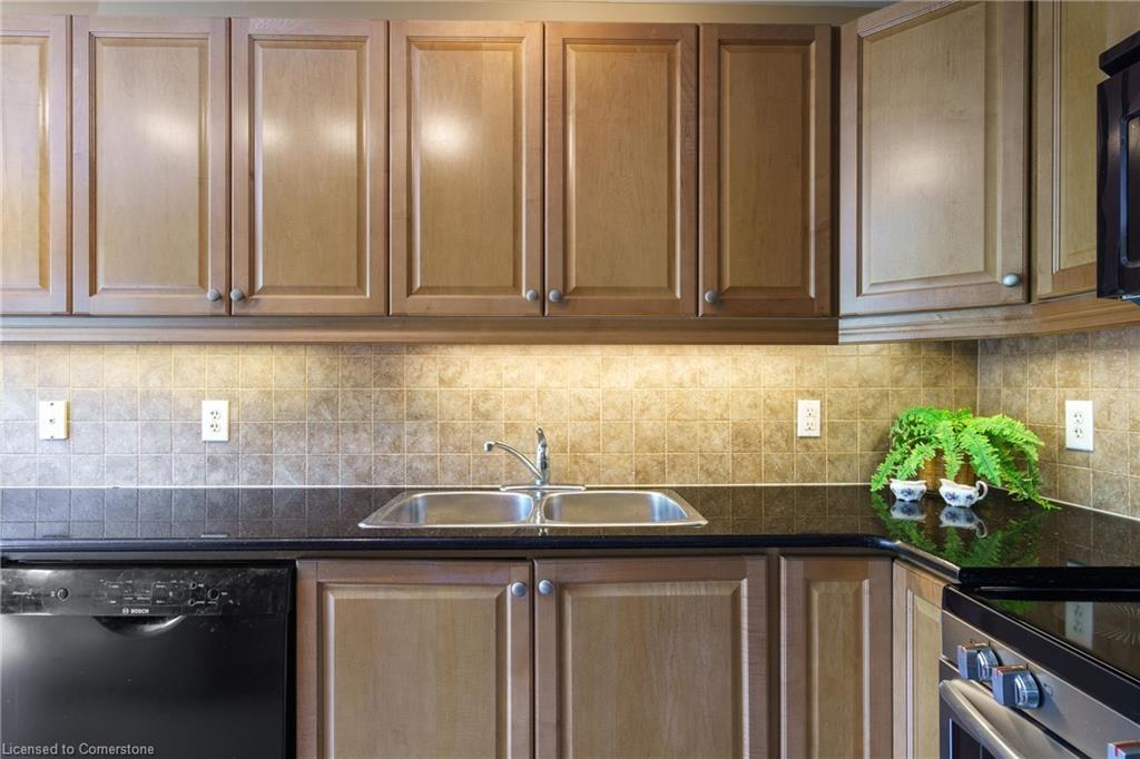 405-4000 Creekside Drive Property Photo 16