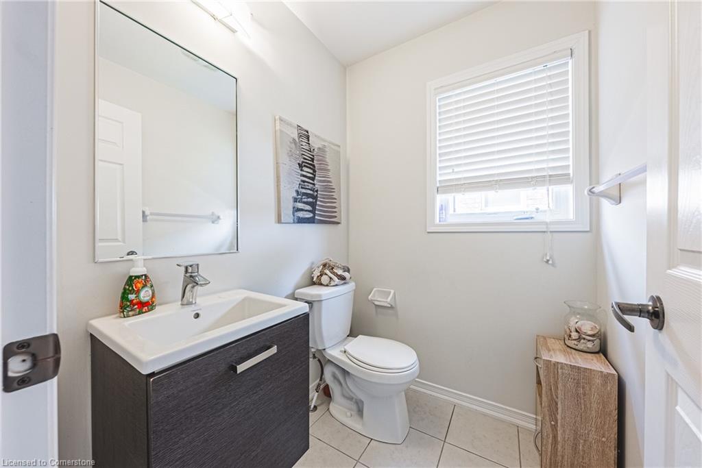 8258 Tulip Tree Drive Property Photo 7