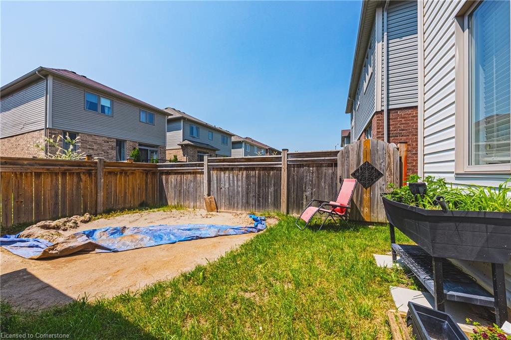 8258 Tulip Tree Drive Property Photo 16