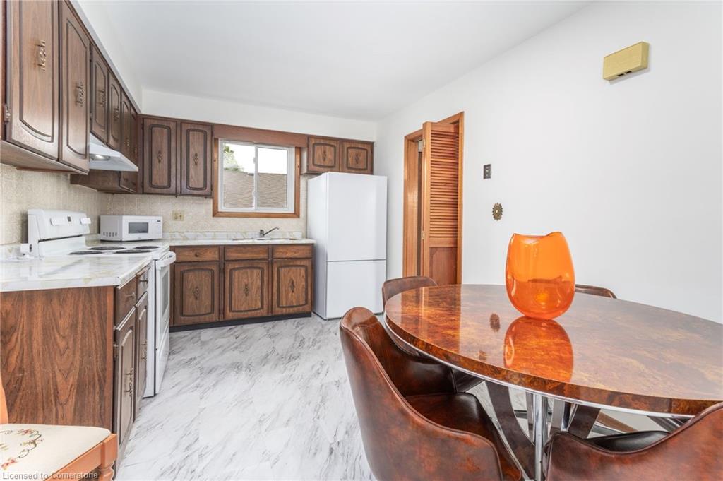 18 Renner Court Property Photo 8