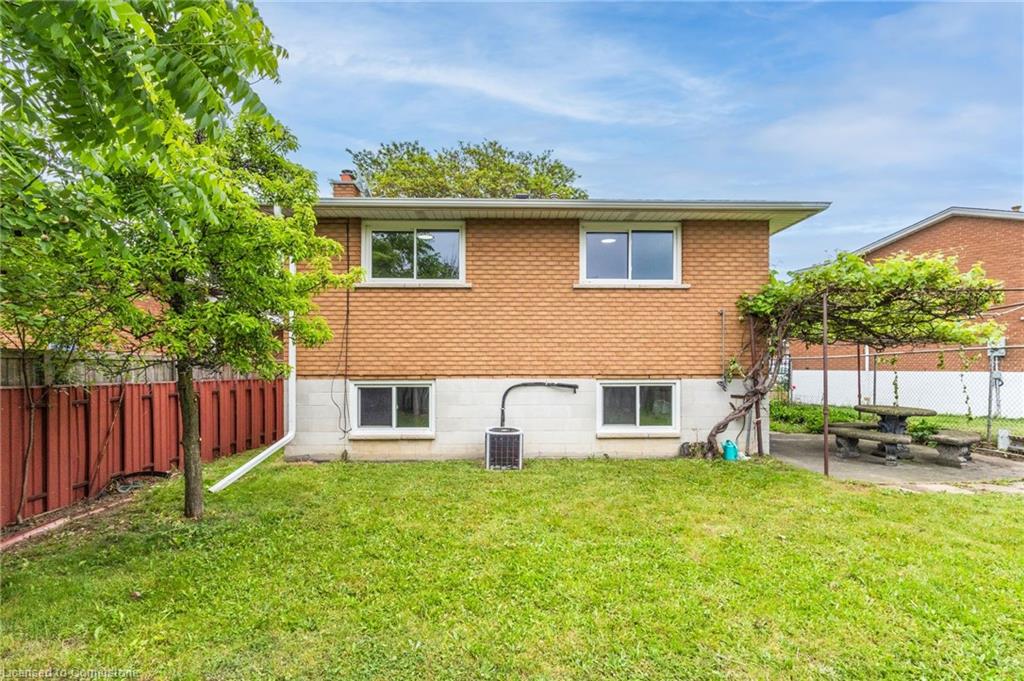 18 Renner Court Property Photo 33