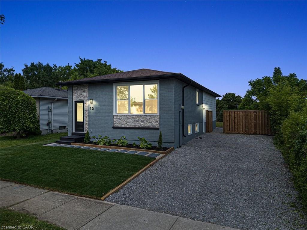 15 Mellenby Street Property Photo 2