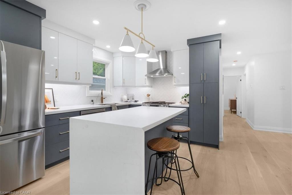 15 Mellenby Street Property Photo 6