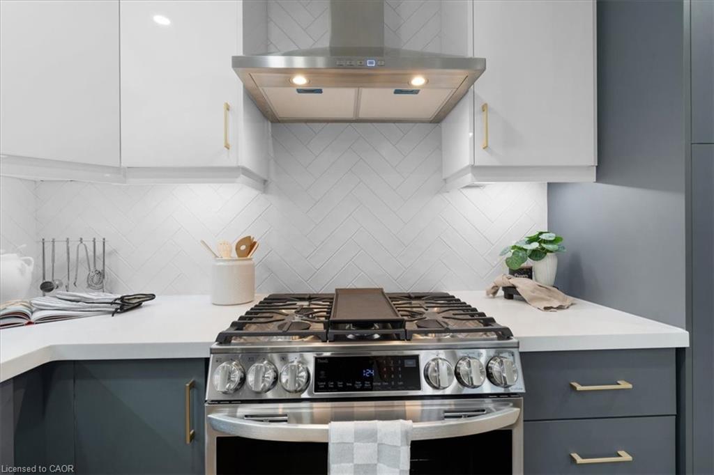 15 Mellenby Street Property Photo 9