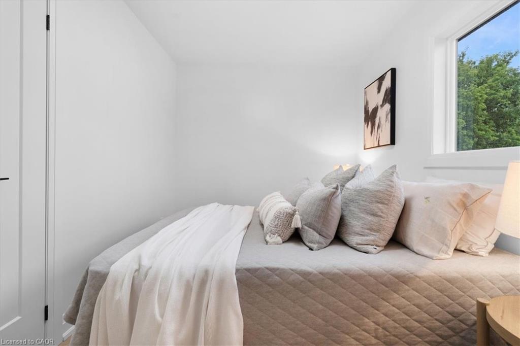 15 Mellenby Street Property Photo 25