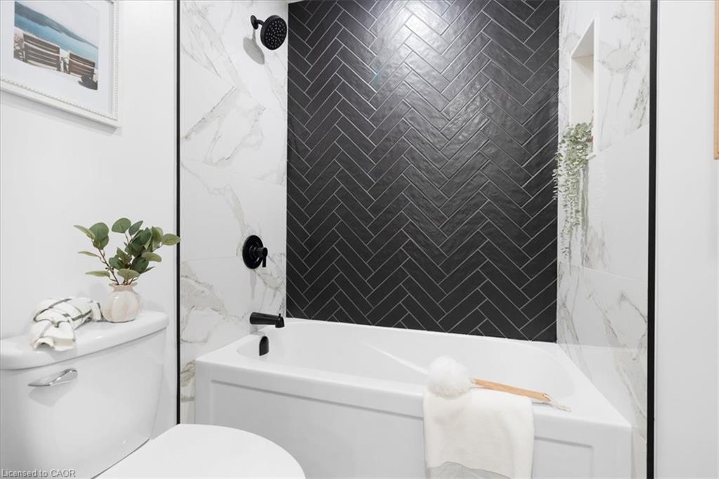 15 Mellenby Street Property Photo 28