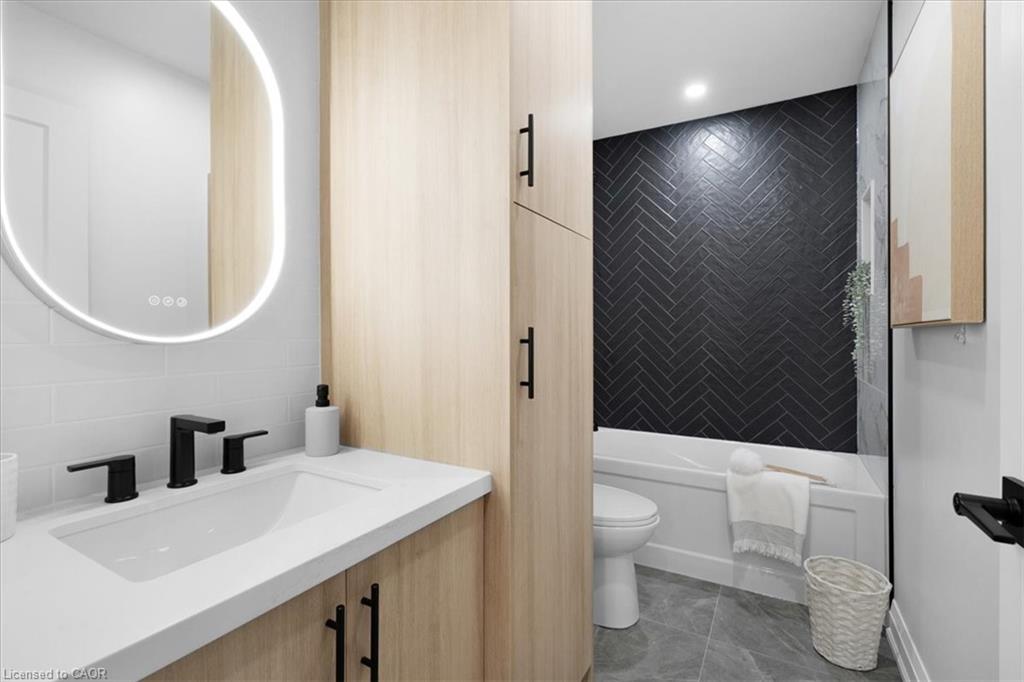 15 Mellenby Street Property Photo 29