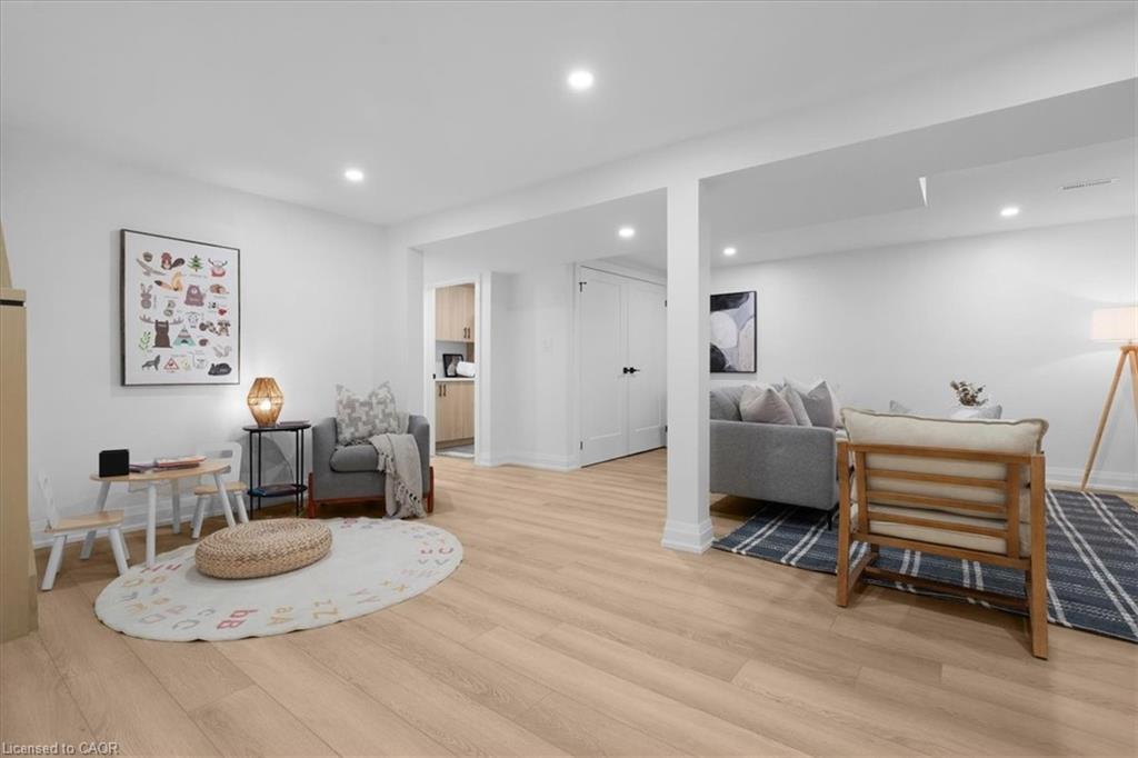 15 Mellenby Street Property Photo 32