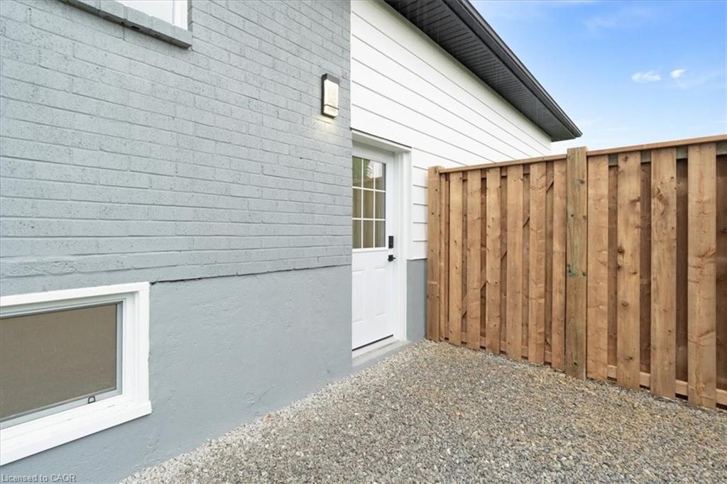 15 Mellenby Street Property Photo 44