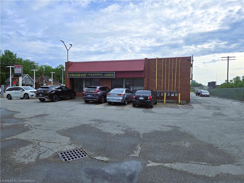 8-280 Victoria Street N Property Photo 5