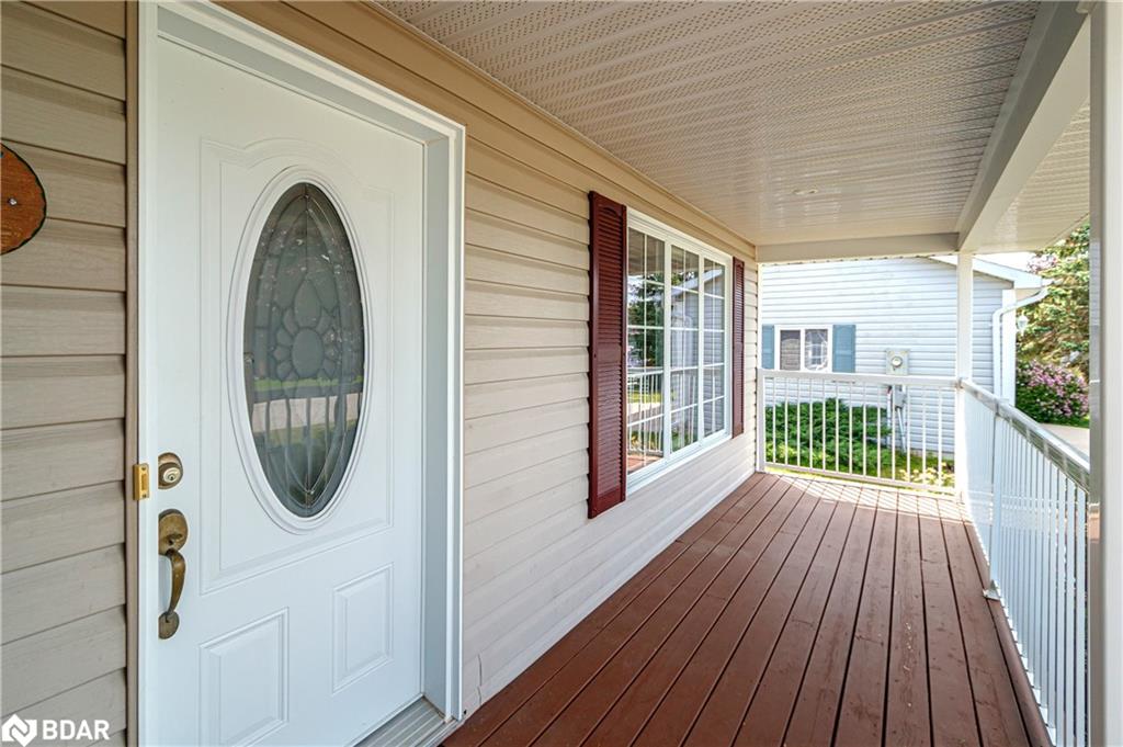 32 Illinois Crescent Property Photo 4