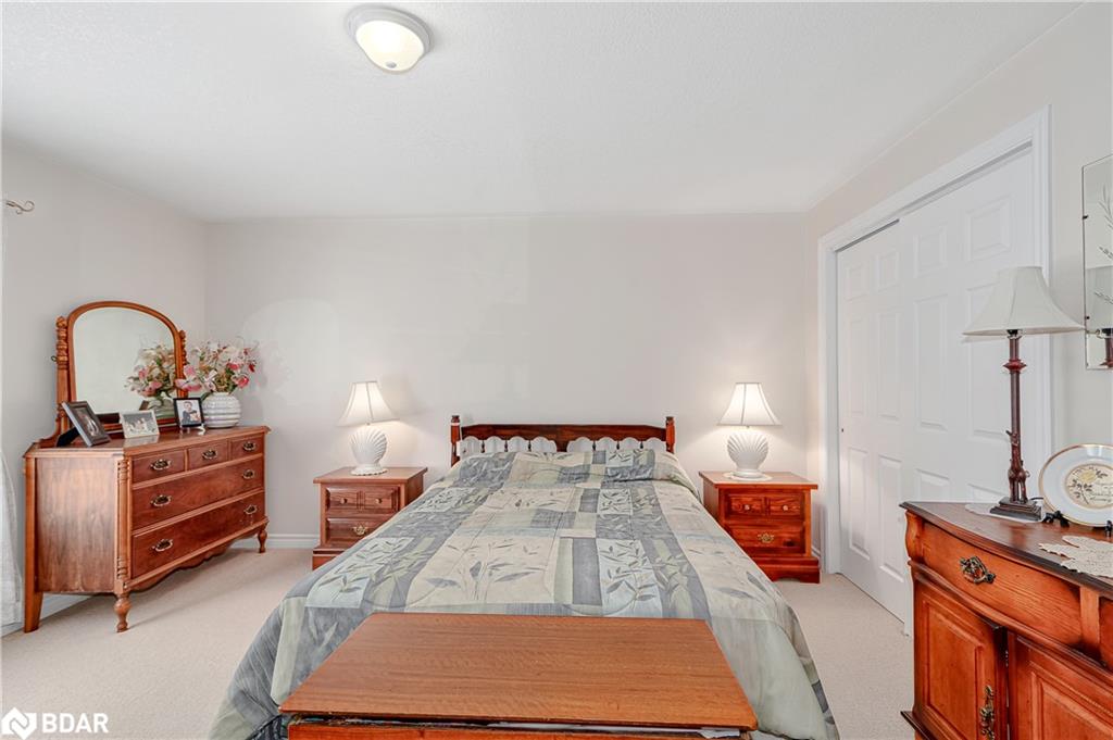 32 Illinois Crescent Property Photo 16