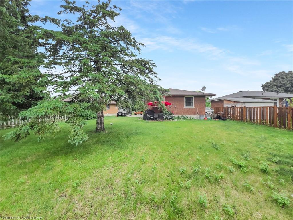 30 Blueridge Crescent Property Photo 1
