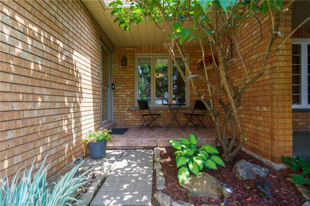637 Amelia Crescent Property Photo 3