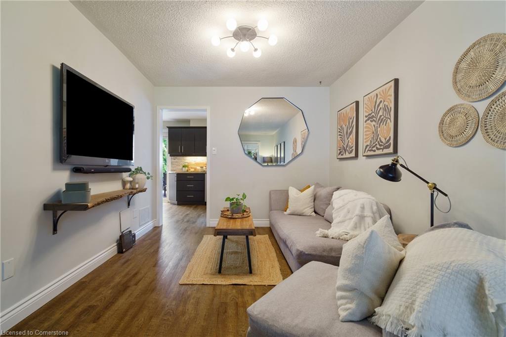 637 Amelia Crescent Property Photo 12