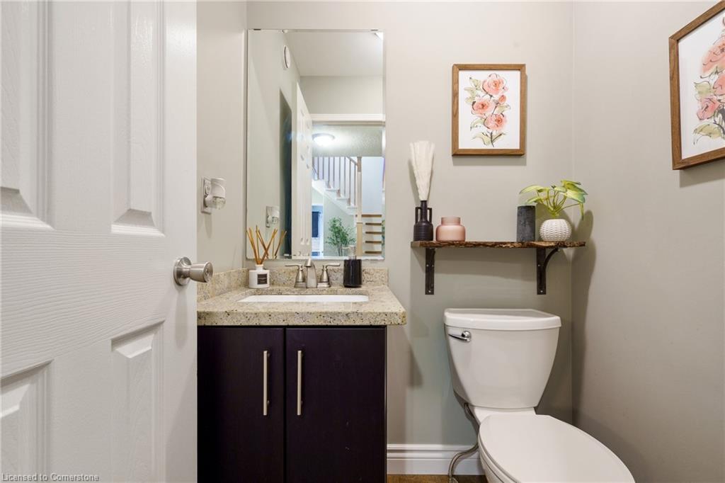 637 Amelia Crescent Property Photo 23
