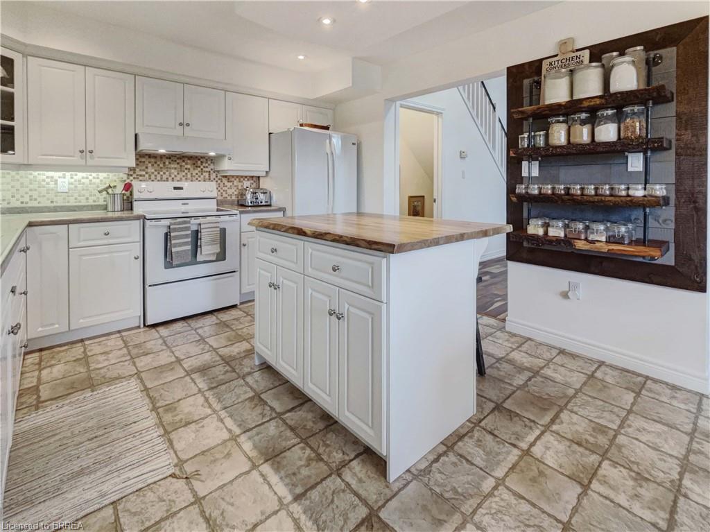 18 Bricker Court Property Photo 10