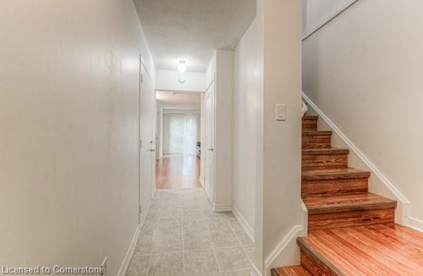 301e Bluevale Street N Property Photo 16