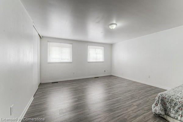 301e Bluevale Street N Property Photo 20