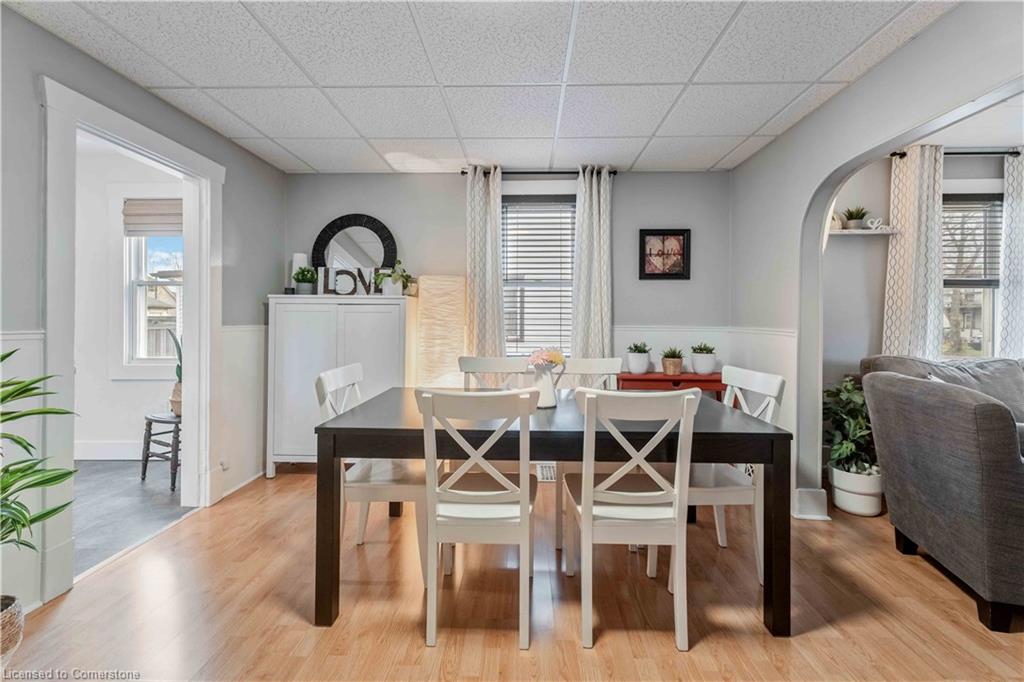 433 Davis Street Property Photo 7