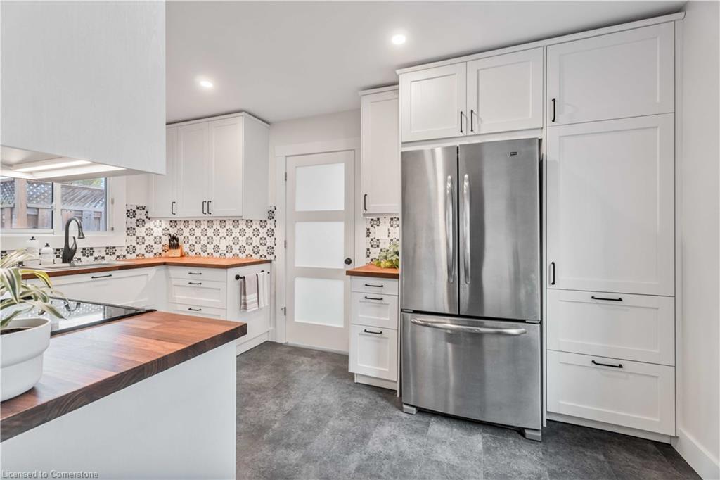 433 Davis Street Property Photo 12