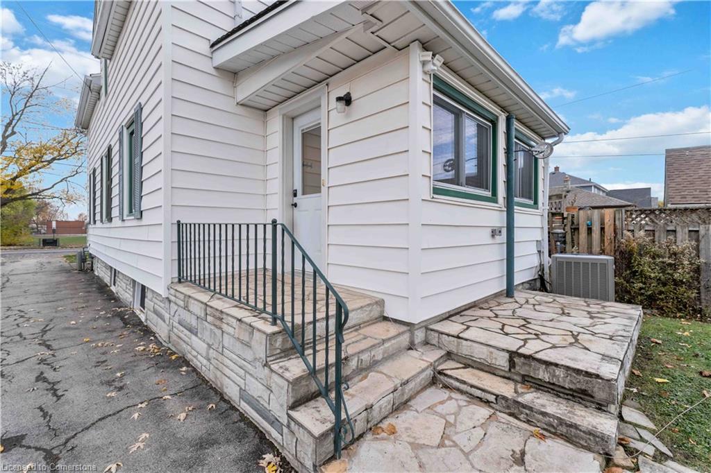 433 Davis Street Property Photo 33