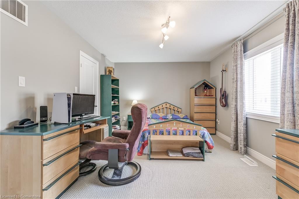 18 Flanders Road Property Photo 22