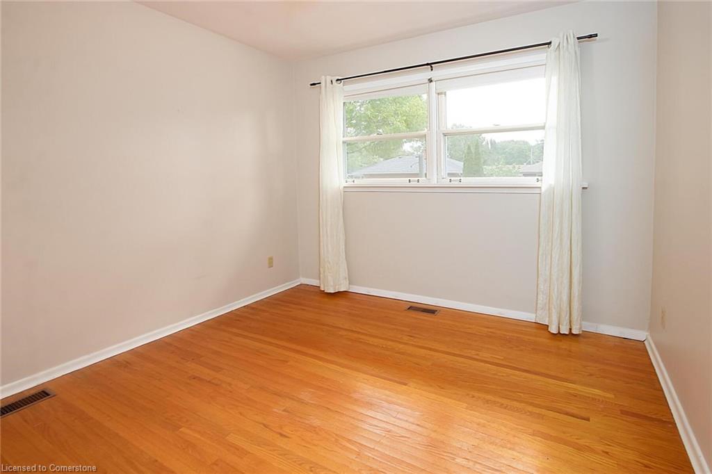 670 Davidson Avenue N Property Photo 13
